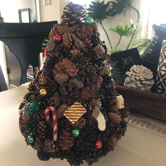BEAUTIFUL VINTAGE HANDMADE PINECONE CHRISTMAS TREE 12" - Picture 2 of 7